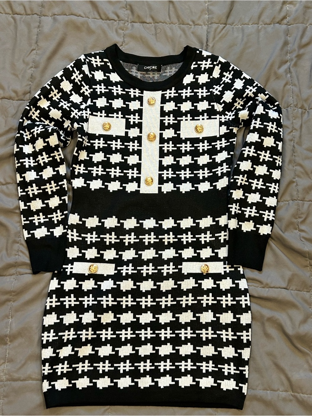 Chicme long-sleeve knit dress black white houndstooth pattern Size Small